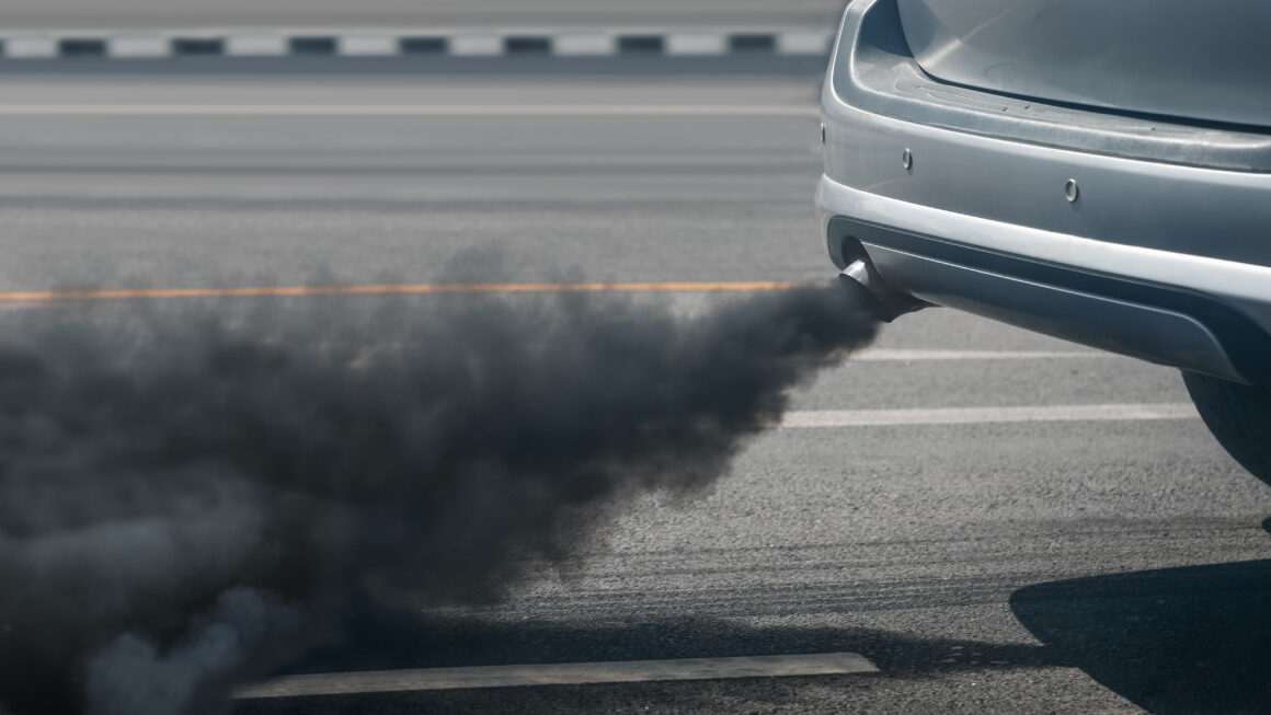 Motor fumando? Conheça as possíveis causas e saiba como proceder para corrigi-las