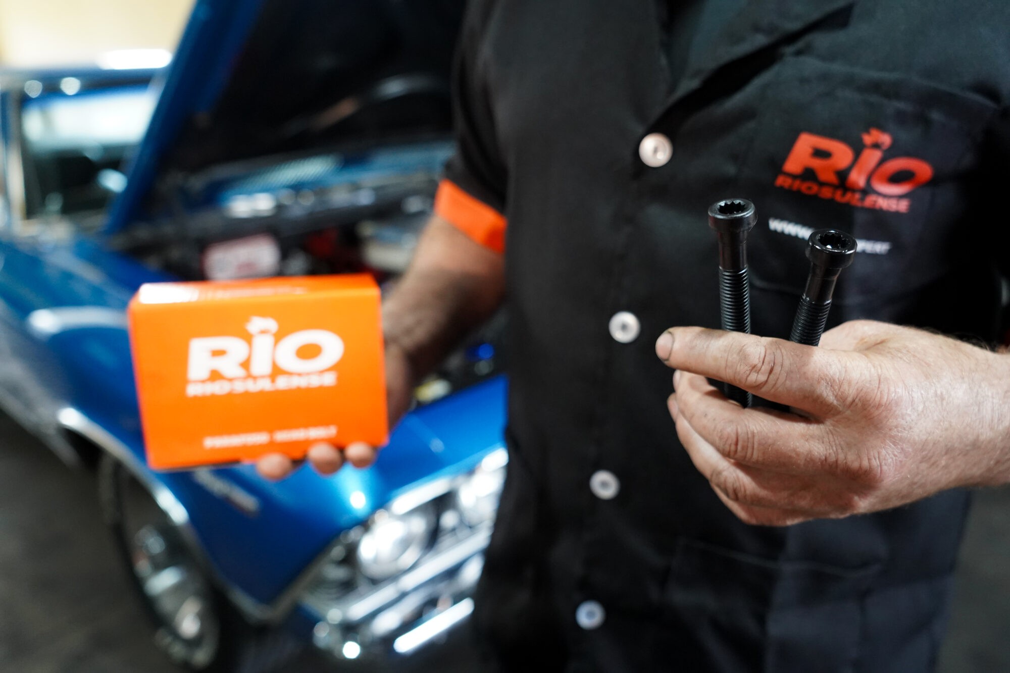 Aperto de parafusos de cabeçote: métodos, cuidados e erros comuns